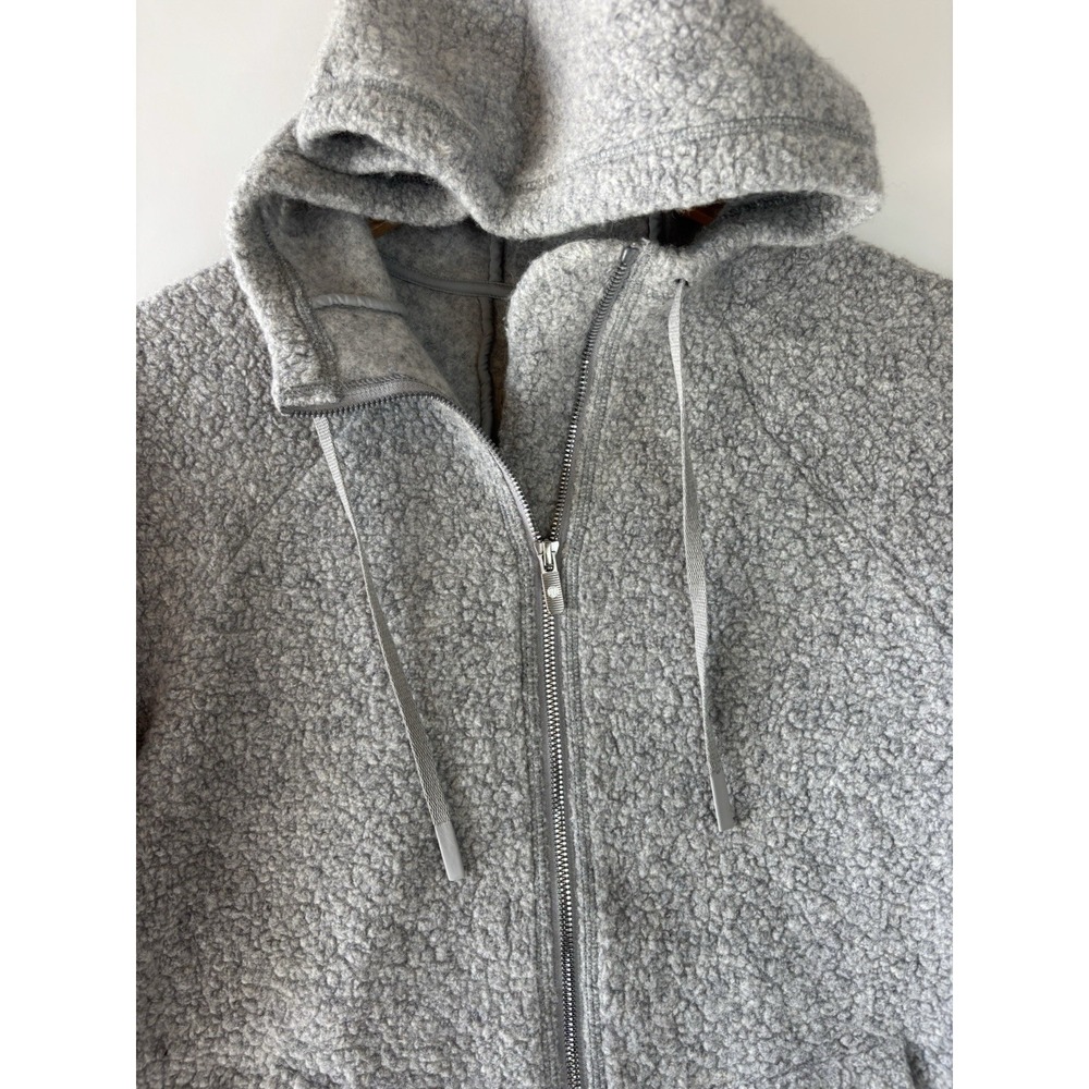Lululemon Women's So Sherpa Hooded Jacket Grey FUZZY Wool Zip up Coat Size 6 - Picture 3 of 10